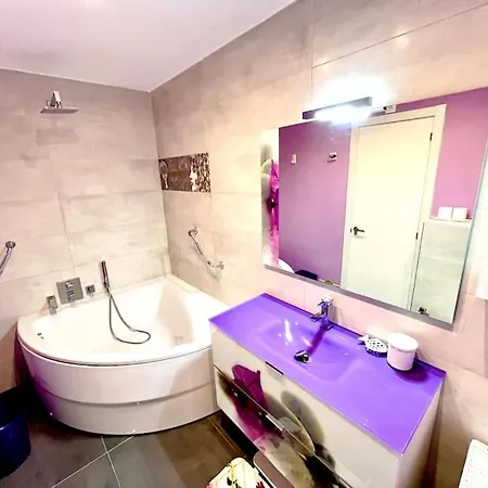 8 Personas Piscina Wifi * Marbella