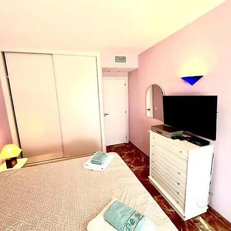 8 Personas Piscina Wifi Apartment